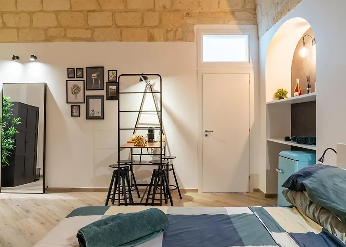 Bed & Breakfast Loft 3*