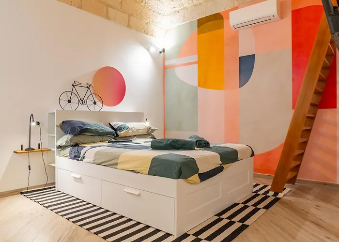 Loft Bed & Breakfast 3*